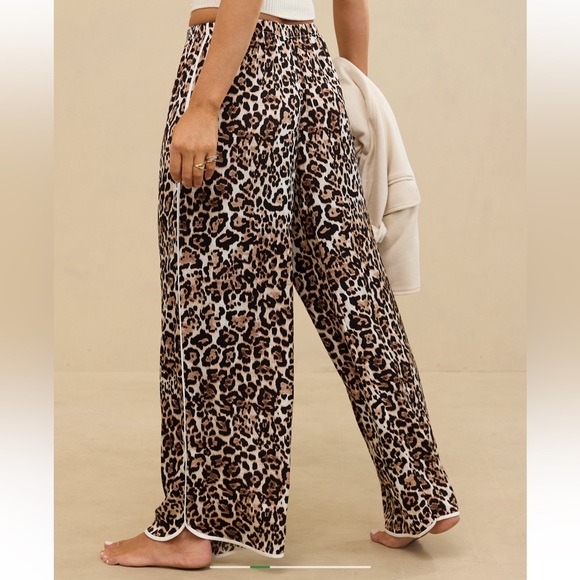 NWT! Aerie - Off-Duty Satin Piping Trouser PJ - Soft Muslin Cheetah, Small - Picture 3 of 7